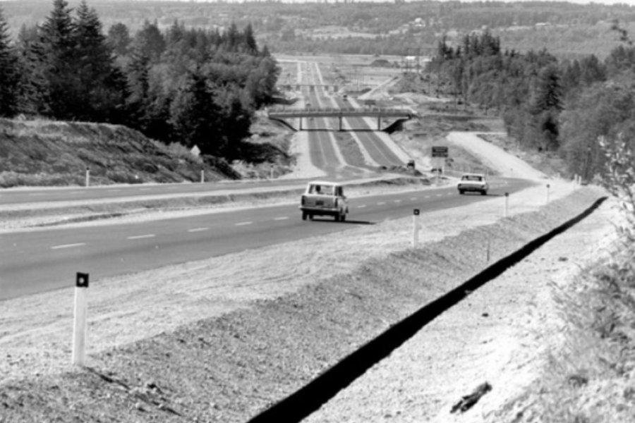 Long view of the Deas Freeway stretching northwest, 1963.