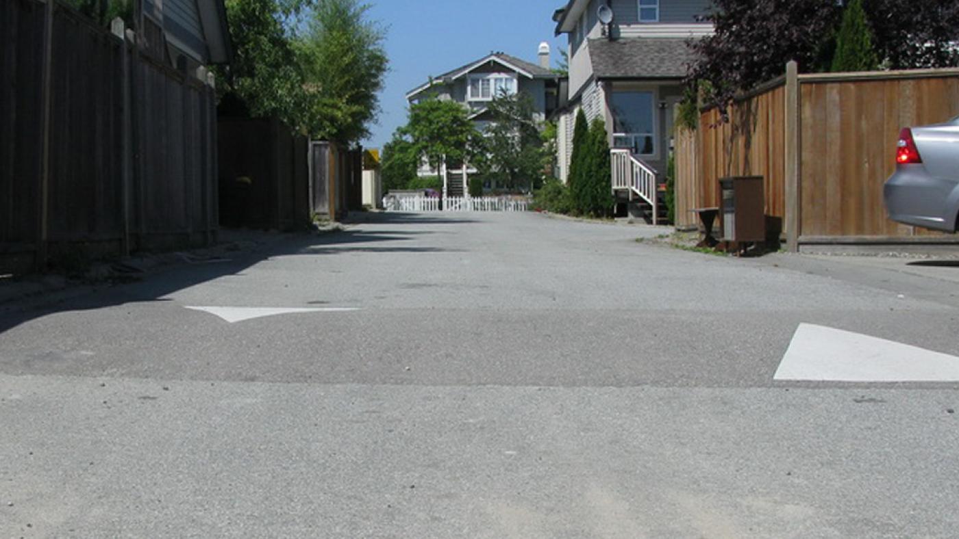 Traffic Calming City Of Surrey   BackLanewithSpeedHump 0 