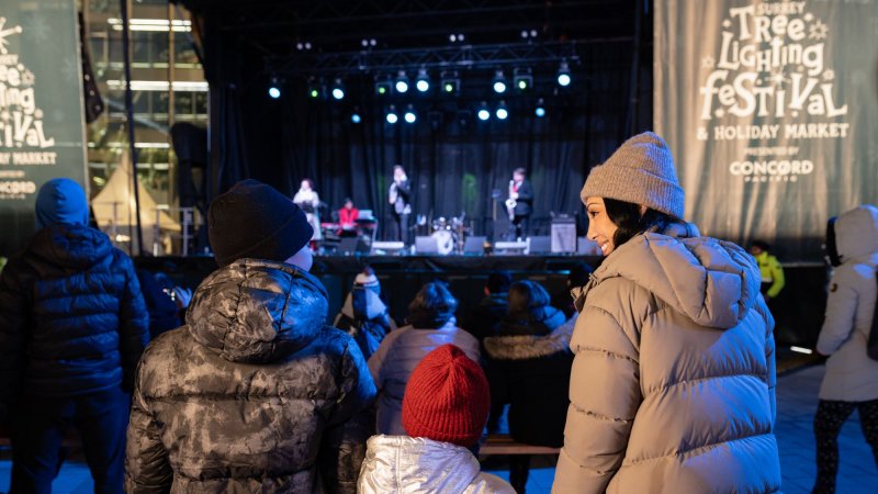 Surrey Tree Lighting Festival_Surrey Civic Plaza